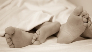 Moarte șocantă! Greșeala fatală pe care a făcut-o un bărbat în timpul unei partide de amor cu iubita lui. Cu ce a înlocuit prezervativul