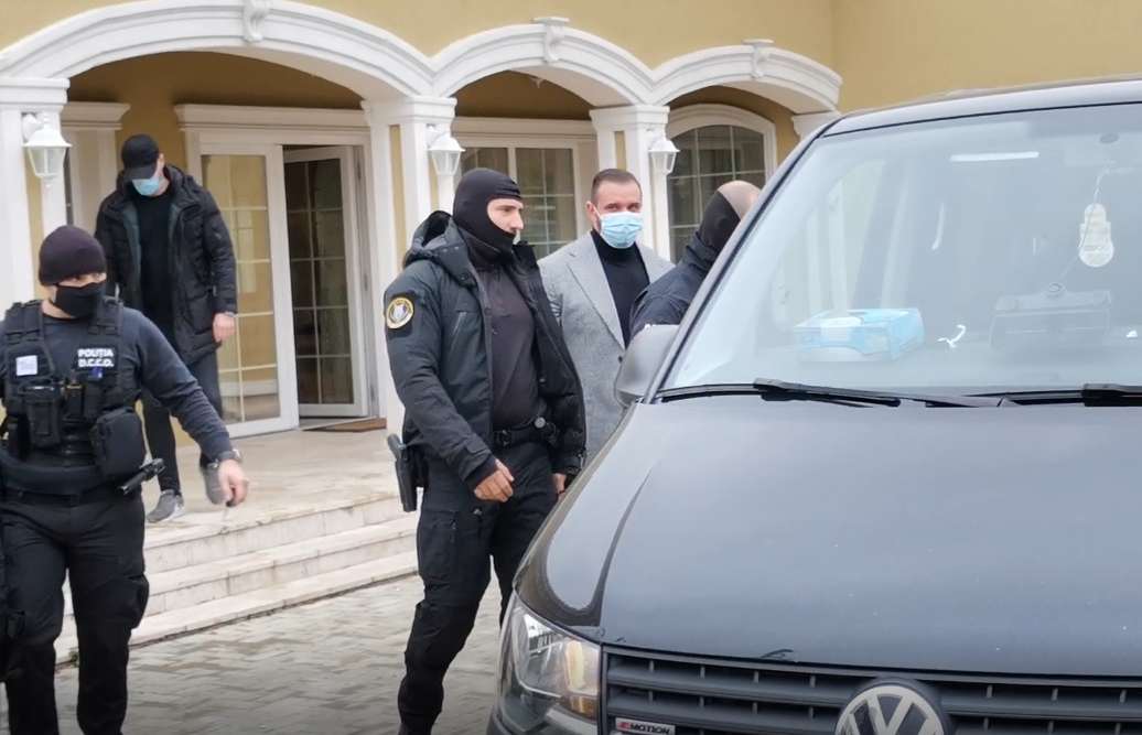 Alex Bodi, ridicat de mascați, cu un an în urmă (Foto: CANCAN.RO)