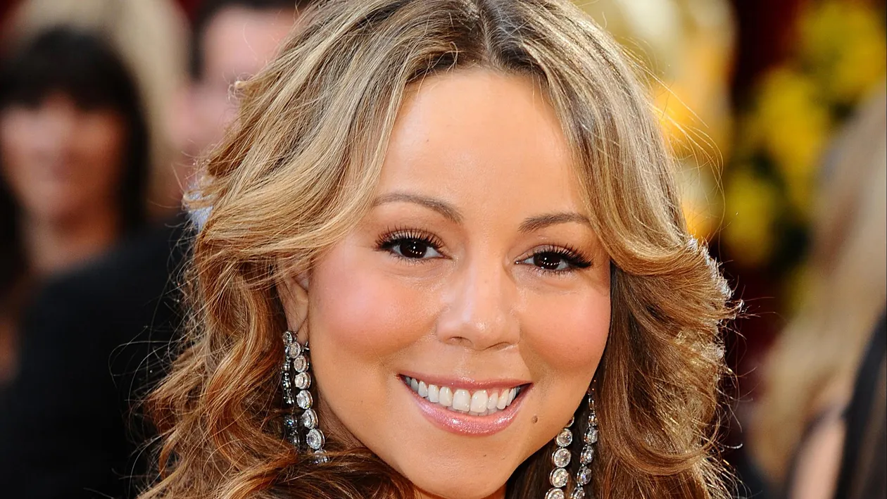 Cat de mult s-a ingrasat Mariah Carey! Celebra cantareata nu reuseste deloc sa revina la formele de altadata