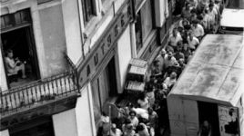 Sute de sibieni, tepuiti cu o promotie mincinoasa in Vinerea Mare