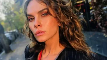 Internetul a luat-o razna! Anna Lesko s-a fotografiat fără lenjerie intimă