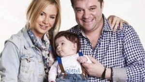 Andrei Duban a gasit metoda cea mai buna pentru a-si suporta sotia in centru comercial. Uite ce face actorul