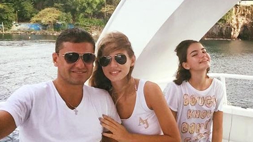 IOANA BOUREANU a pus-o la zid pe iubita tatălui ei: ”Este ultima frustrată şi... ”