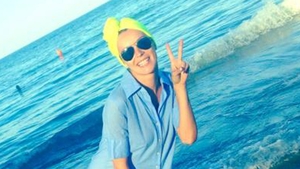 Fanii Dianei Dumitrescu nu au stiut la ce sa se uite mai intai: la soare sau la... sanii ei! Cum s-a pozat actrita