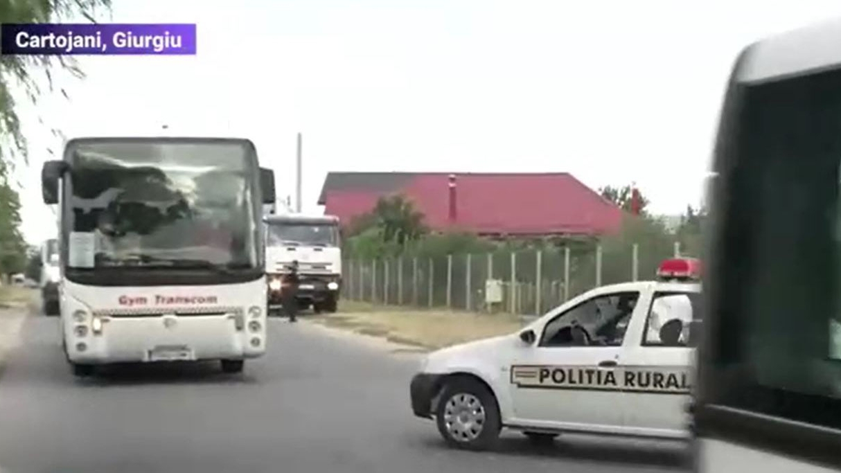 Imagini din prima zi de carantină a satului Cartojani din județul Giurgiu! Localnicii sunt îngroziți de noul coronavirus: “Mi-e frică să mai ies și din casă”