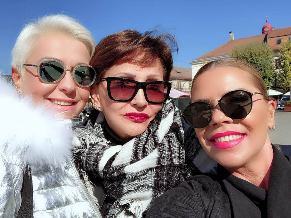 Surpriză în showbiz! Familia Monicăi Anghel se măreşte. Este însărcinată din nou