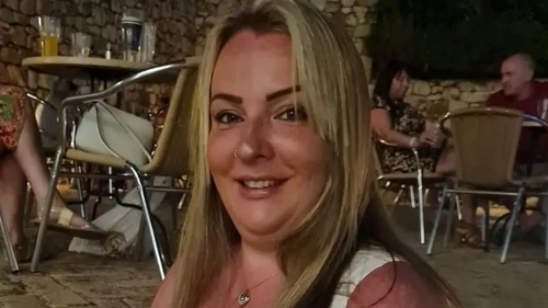 A plecat căsătorită și s-a întors divorțată. Povestea uluitoare de viață a lui Stephanie. Ce i s-a întâmplat după o vacanță în Grecia ce trebuia să fie perfectă