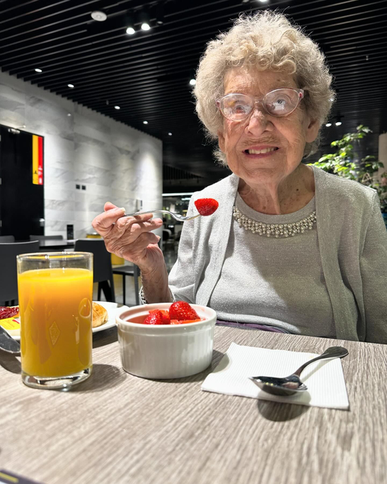 Joy Ryan are 94 de ani/ Sursa foto: Instagram