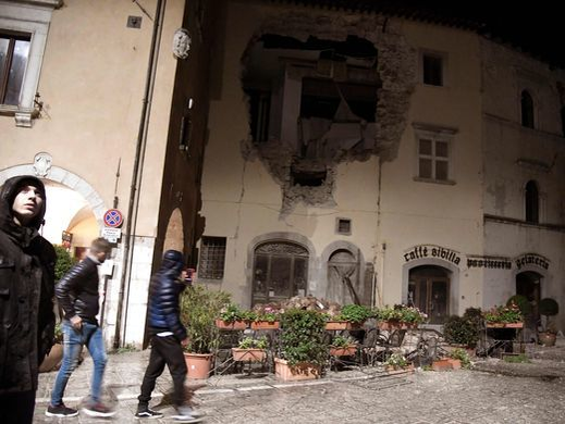 Mai multe cutremure puternice au zguduit din nou Italia!