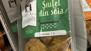 Ce mănânci, de fapt, când cumperi un șnițel de post din supermarketurile Kaufland din România
