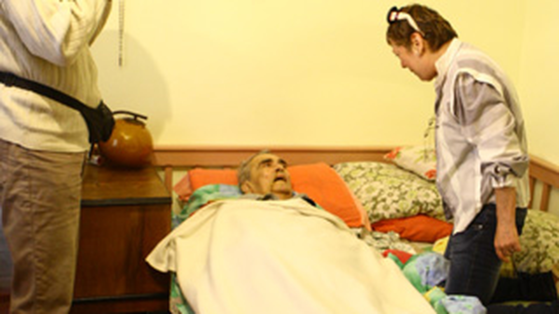 Anca Pandrea face dezvaluiri incredibile din perioada in care Iurie Darie a fost internat. S-a certat cu medicii la cutite, de mai multe ori! "Mi-a sarit mustarul rau de tot! Ii dadeau medicamente pe care nu trebuia sa le ia"