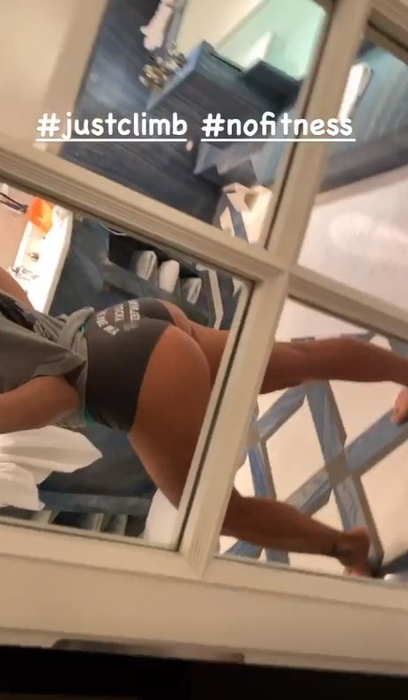 Delia s-a filmat în timp ce dansa lasciv în chiloți și a dezvăluit secretul unui posterior ferm. Detaliul intim care a atras atenția | FOTO