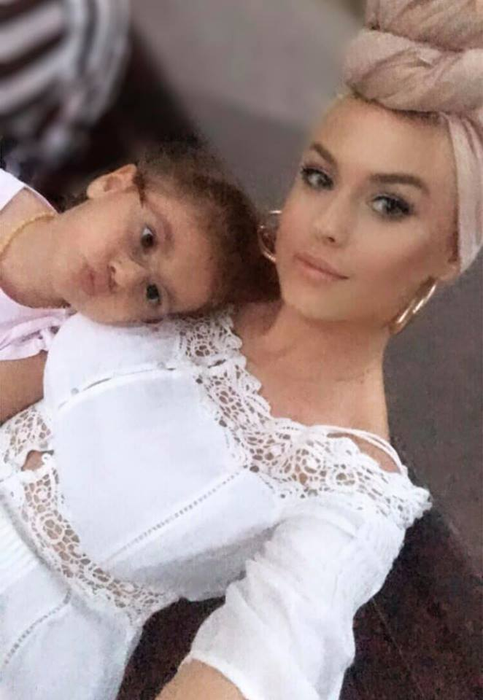 Misha a pozat topless: “Cum te-a lăsat inima să…”. Cum se reinventează artista după divorțul de Connect-R