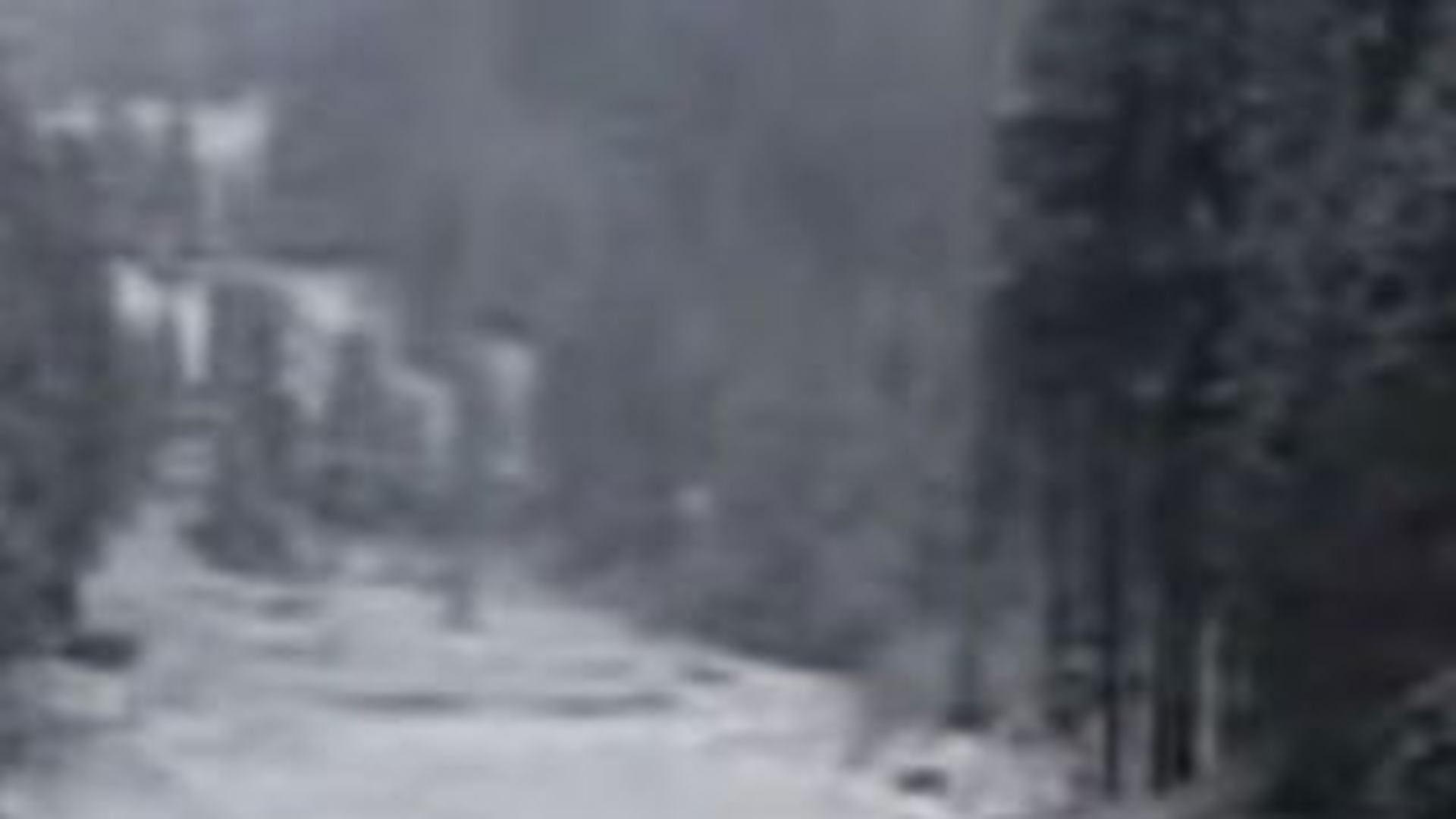 5 turisti au ramas blocati in muntii Fagaras