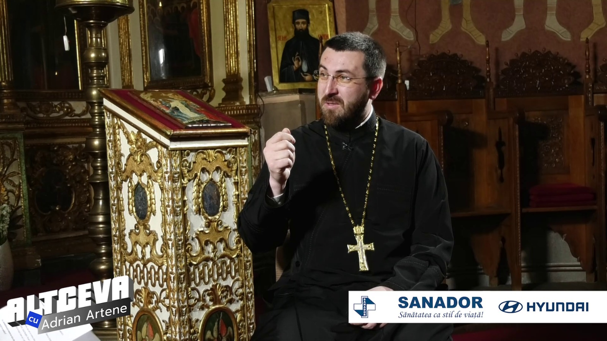 Părintele paroh Victor Lucian Georgescu