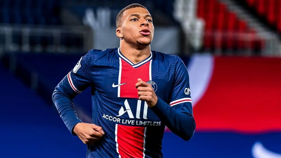 Decizie radicală luată de șefii lui PSG în privința lui Kylian Mbappe. „Nimeni nu este mai presus de club”