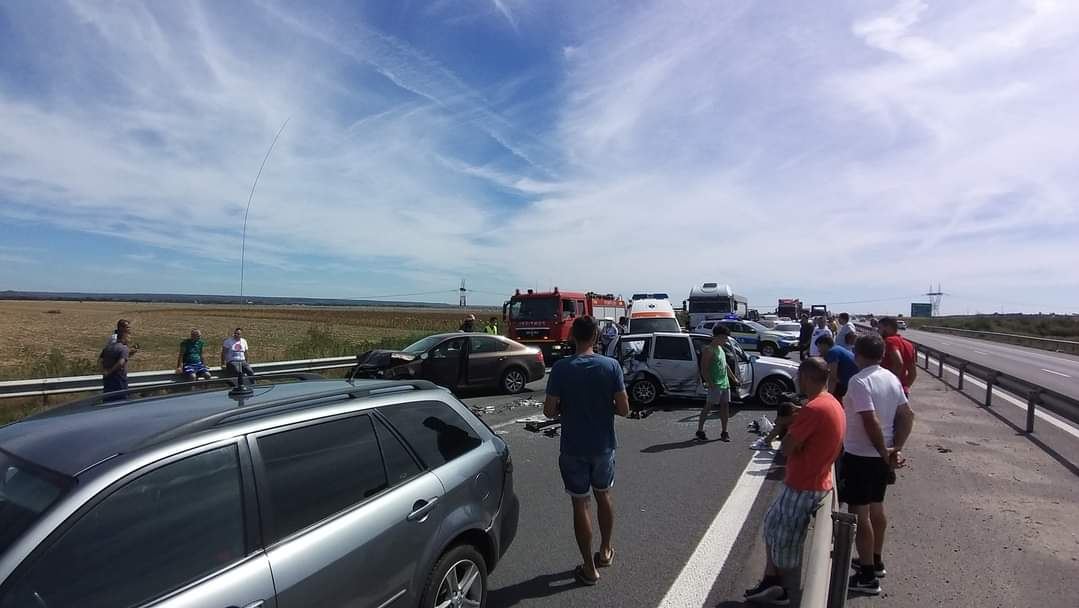 Ultima oră! Carambol pe A1, direcția București-Pitești. Cinci mașini implicate în accident