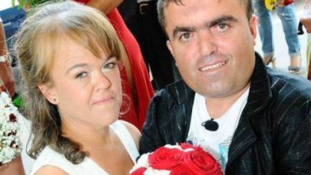 Ce se întâmplă acum cu soţia şi fiica piticului Colorado, la o lună după ce CRISTIAN a decedat!