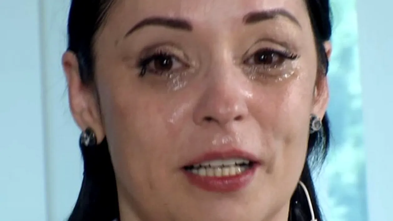 Andreea Marin a izbucnit în lacrimi în timpul unui interviu: “Ani de zile am...” A ţinut să se afle de la ea