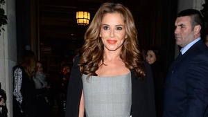 Cheryl Cole deja s-a afisat in bratele altui barbat, desi inca este in plin proces de divort