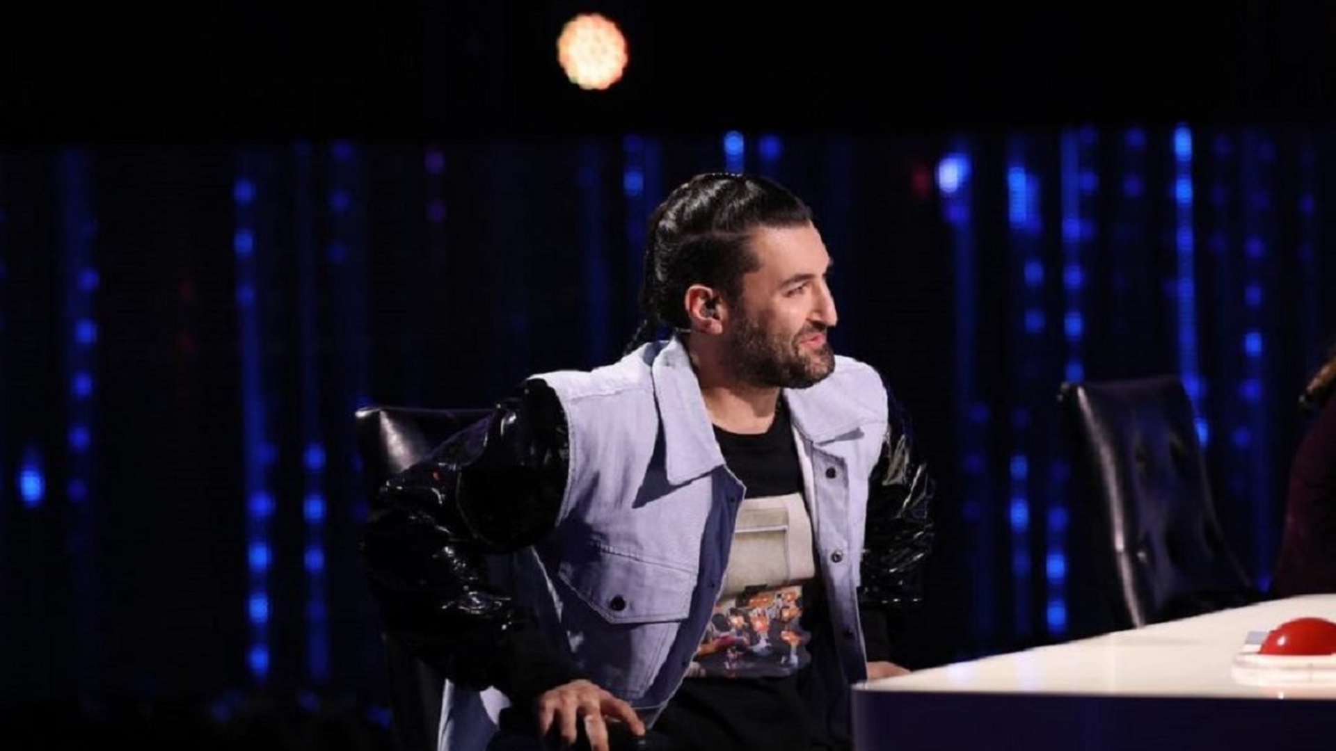 Smiley a fost cuplat cu o concurentă de la Românii au talent. Tânăra a fost ultima iubită pe care a avut-o înainte de relația cu Gina Pistol