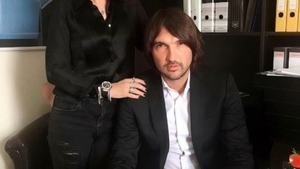 DAN ALEXA a fost acuzat că a divorţat de soţia lui pentru ANAMARIA PRODAN, dar... Care este de fapt femeia care l-a cucerit