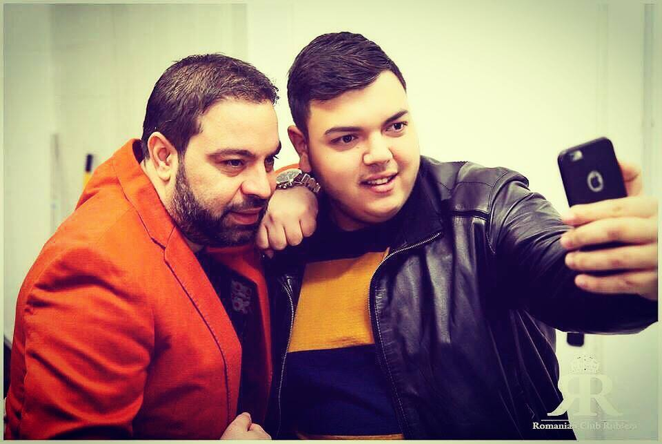 Florin Salam, mai modest ca niciodată. Cine este, în viziunea lui, “Regele manelelor”. “Dacă tot vorbim de lăutărie, el este șeful nostru!” Îi face praf pe artiștii din noua generație