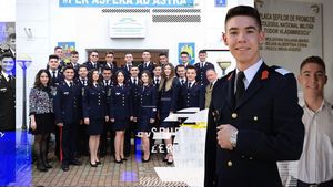 El este "pandurul de 10" de la Liceul militar din Craiova. "Este vocația mea și..."