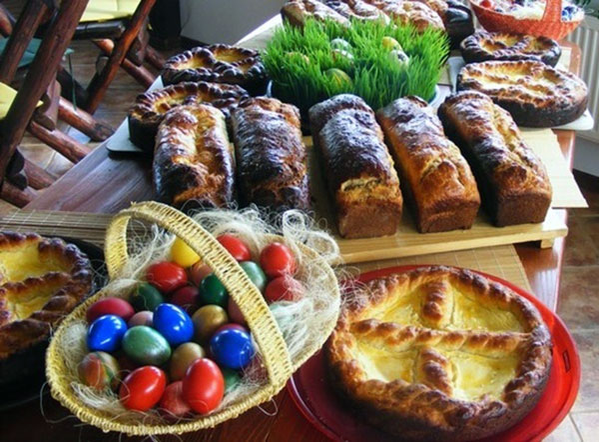 Cât te costă, de fapt, să comanzi masa de Paște