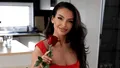 Francisca și TJ Miles pregătesc petrecerea anului. De ce nu au apucat încă să plece în vacanță cu fiica lor
