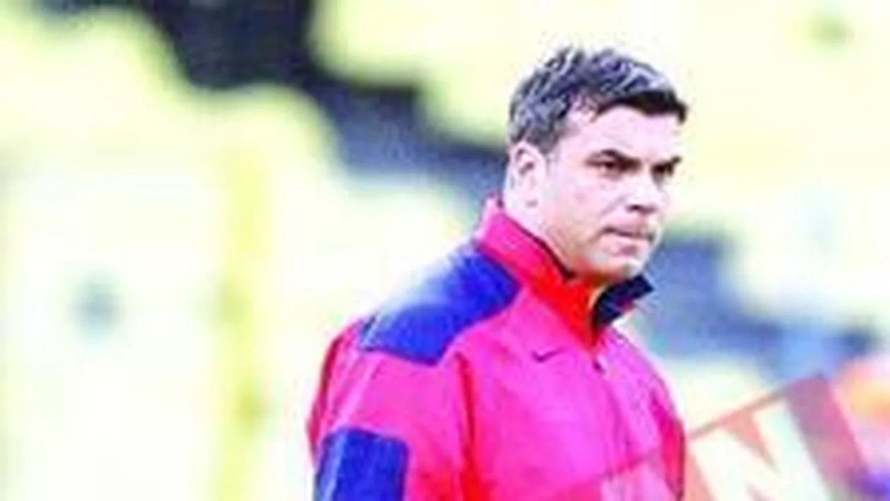 Olaroiu, in semifinalele Cupei Golfului