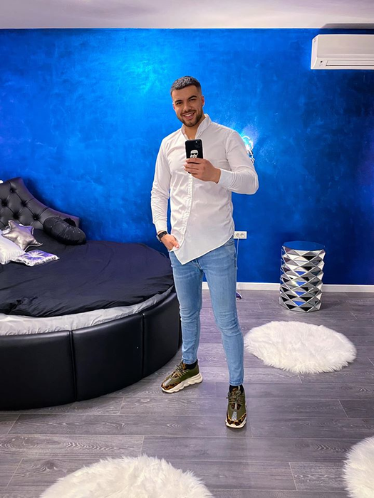Cum arată Culiță Sterp acum, după ce și-a făcut implant de păr