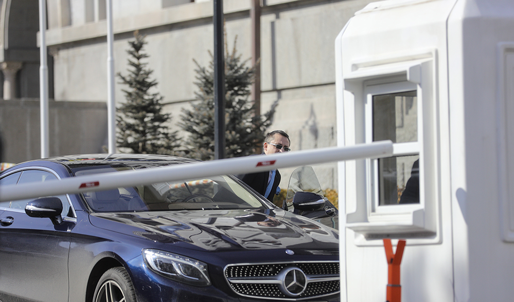 Mihai Silviu Tudorancea urcă în Mercedes