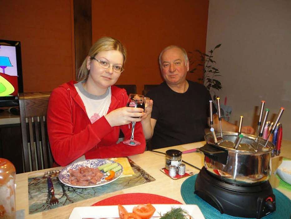 Sergei Skripal și fiica sa. Sursa foto: Profimedia