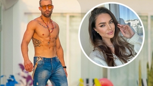 Italianul Mattia ar fi bătut-o pe ispita Cristina! Dansatoarea ar trecut printr-un coșmar, după aventura cu el, chiar în toaleta clubului!