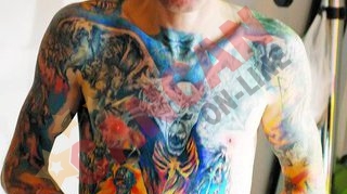 Si-a facut tricou permanent cu Iron Maiden!