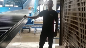 Povestea lui Georgian, un român plecat la muncă în Germania: "Dorm în gară și sper să nu plouă". A strâns doar 60 de euro, după 2 luni de muncă