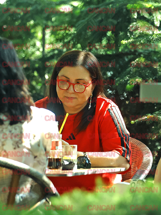 Carmen Șerban și-a comandat o salată, pe care a ”devorat-o” rapid