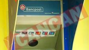 Au taiat bancomatul cu flexul!
