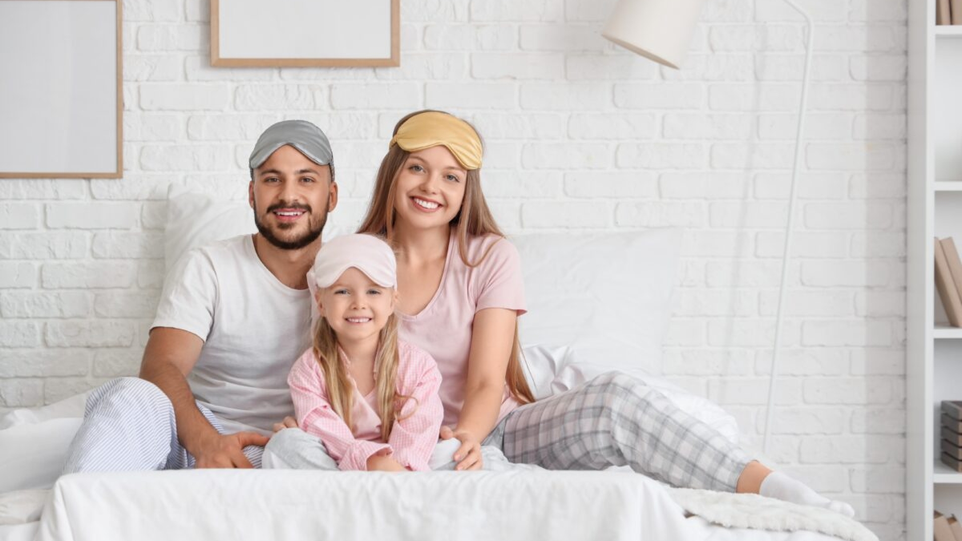 Câte nopți poți purta aceeași pijama fără să o speli. Ce spun dermatologii și experții în igienă