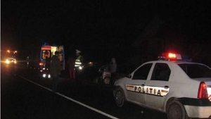 Accident cumplit în Ialomița! Un mort și 6 răniți în urma impactului dintre o mașină și o căruță