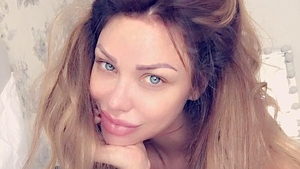 A făcut patru săptămâni de când a devenit mămică şi...cât măsoară acum talia BIANCĂI DRĂGUŞANU!