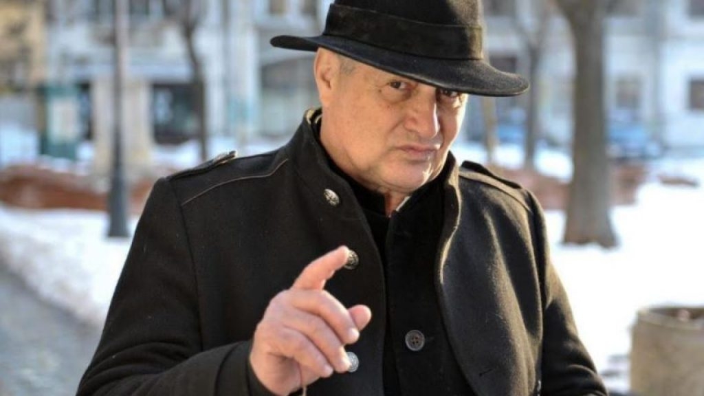 De necrezut! Cât costă meniul zilei, cu ciorbă şi felul 2, la Cetate, restaurantul lui Mircea Dinescu de pe malul Dunării