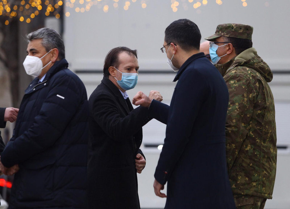 Primele doze de vaccin anti-COVID au ajuns la Institutul Cantacuzino. FOTO
