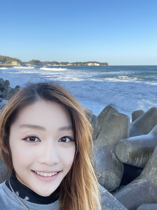 Șocant! O sexy-motociclistă din Japonia, cu mii de urmăritori, s-a dovedit a fi un bărbat de 50 de ani. FOTO