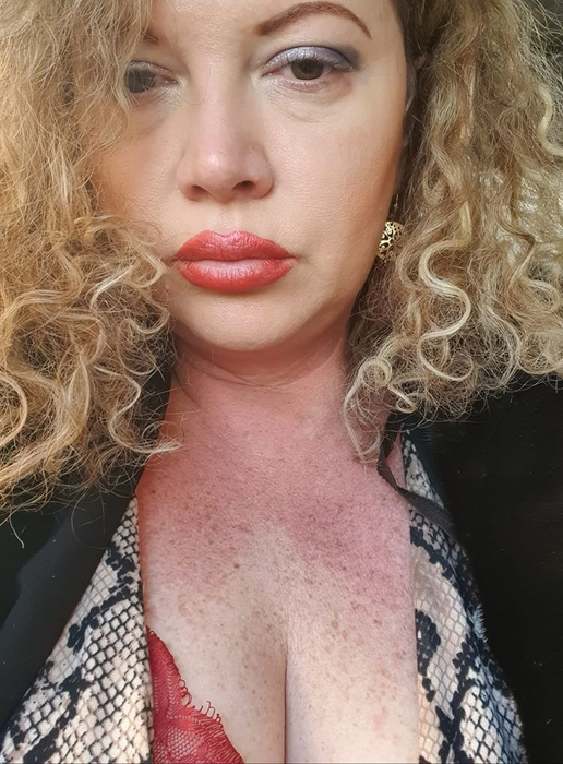Oana Lis, în lacrimi! ”Nu vezi că am…” Un comentariu le întrece pe toate: e vorba despre ”domnul Lis”!