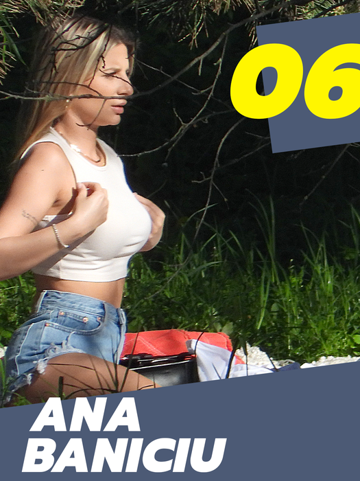 TOP 30 sexy-vedete care și-au scos abdomenul la ”interval”! Antonia, Alexandra Stan și Otniela n-au avut ”milă” de trecători!