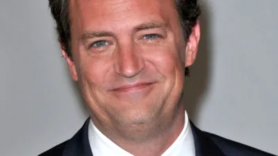 Matthew Perry, victima perfectă pentru doctorul, asistentul și dealerul său. „Mă întreb cât de mult va plăti acest idiot?”