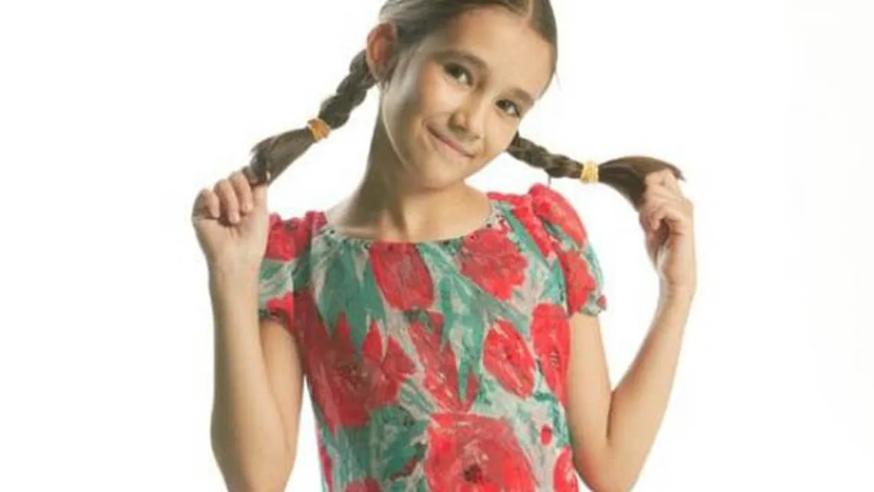 Fiica Lizei Panait este una dintre cele mai sexy manechine de la noi! Are 19 ani si arata SPECTACULOS!