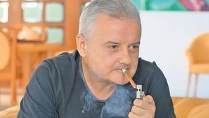 Irinel Columbeanu, dat în judecată de un furnizor de energie electrică. Bărbatul riscă executarea silită